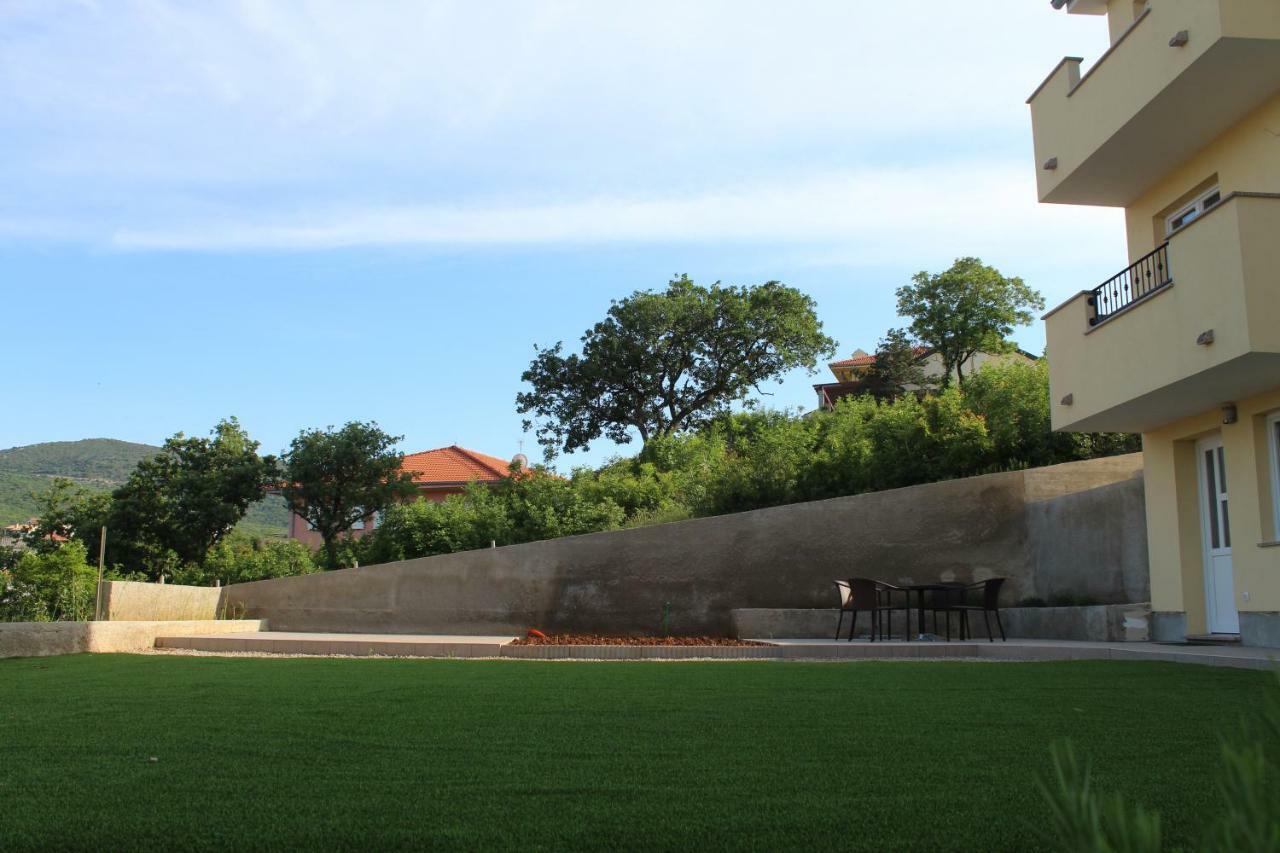 Apartmani Marin Vrbnik Εξωτερικό φωτογραφία